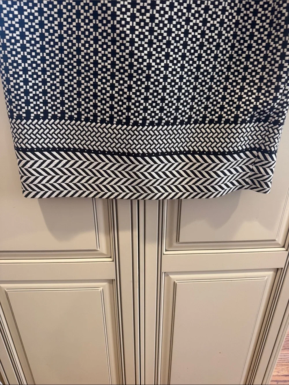 J. Crew black and White Geometric Pencil Skirt